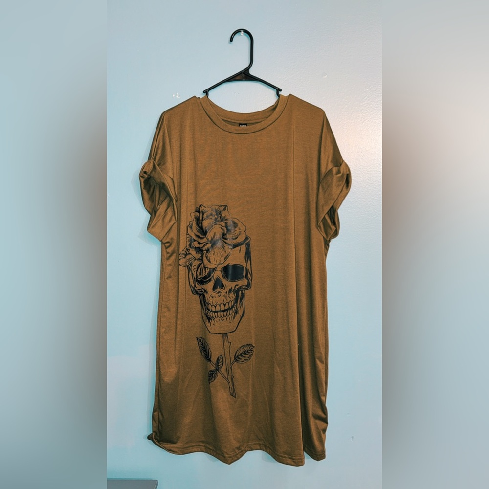 Olive Green Graphic T-Shirt / Dress with Skull Design